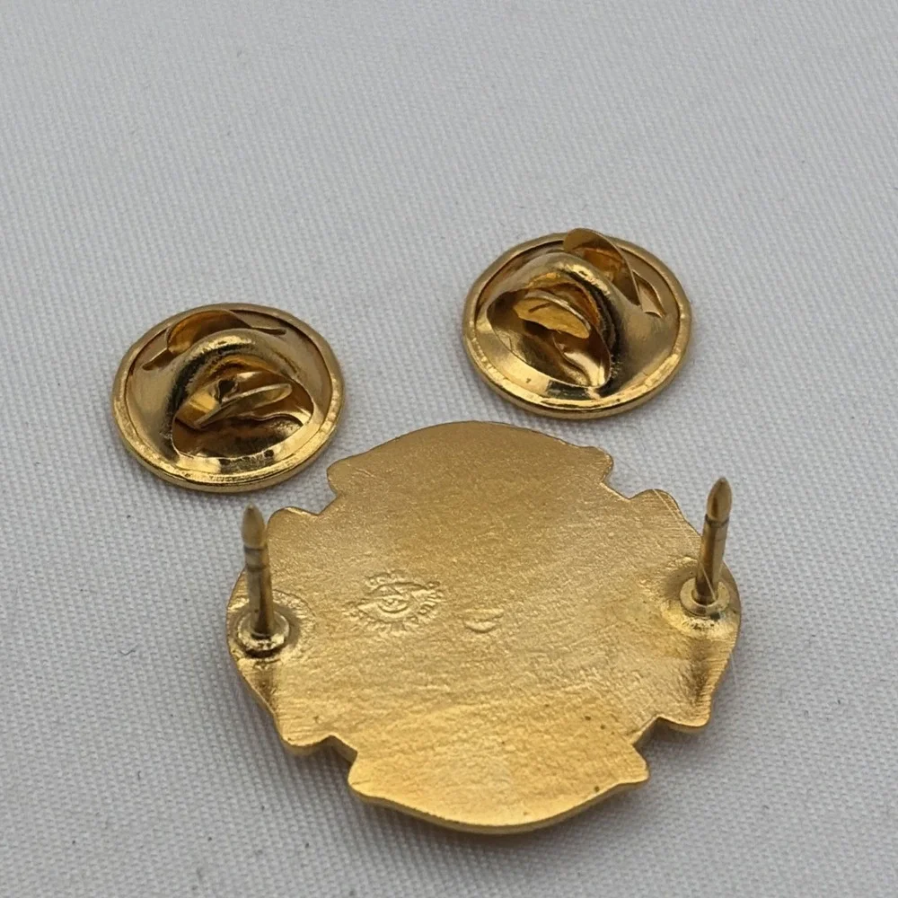 Laredo Texas Fire Department 10 Years Of Service Gold Tone Lapel Hat Pin